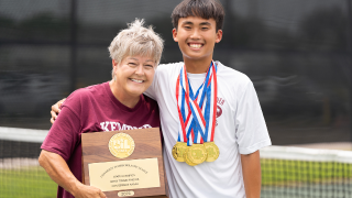  Photo of Noey Do and Coach Southard